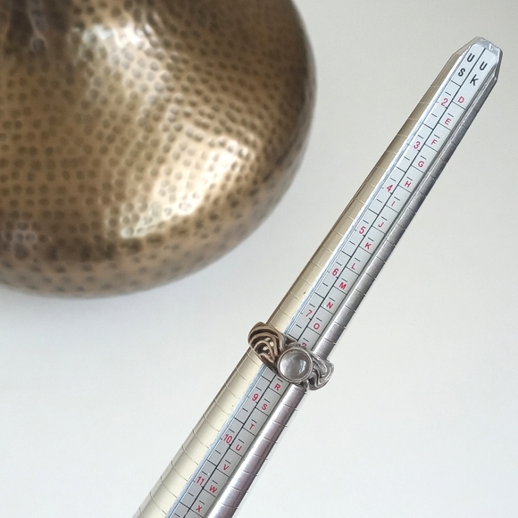 Antique 925 Sterling Silver Filigree Ring with Clear Crystal Quartz Gemstone 8 - Picture 13 of 15